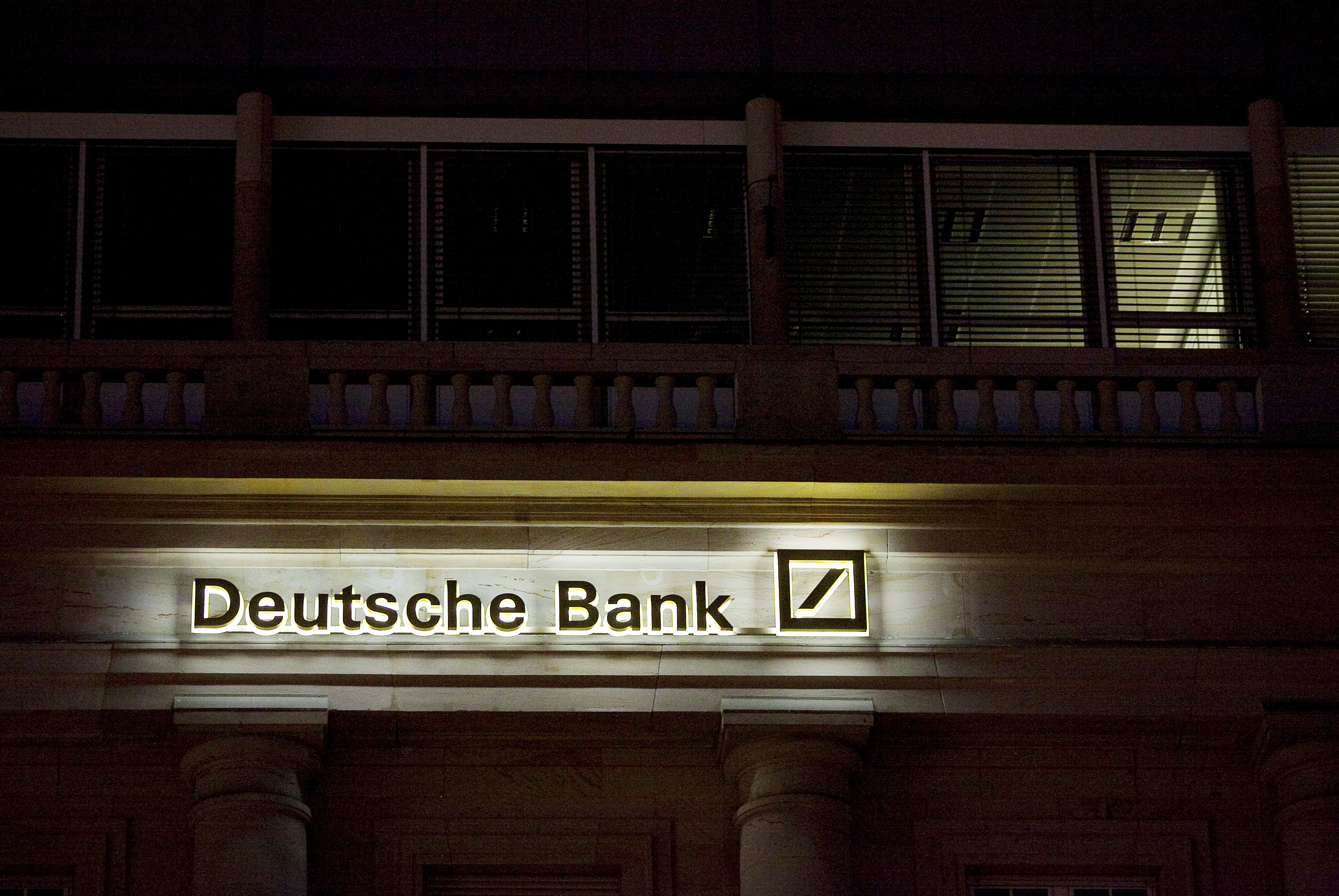 Raymond James To Buy Deutsche S U S Private Client Services Unit
