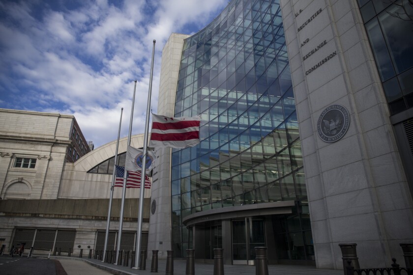 The headquarters building of the U.S. Securities and Exchange Commission (SEC) stands in Washington, D.C., U.S., on Dec. 22, 2018. Parts of the U.S. government shut down on Saturday for the third time this year after a bipartisan spending deal collapsed over President Donald Trump's demands for more money to build a wall along the U.S.-Mexico border. Photographer: Zach Gibson/Bloomberg