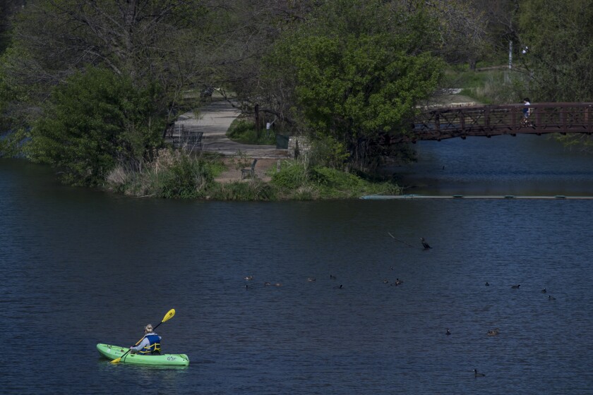 di-kayak-stock-092818.jpg