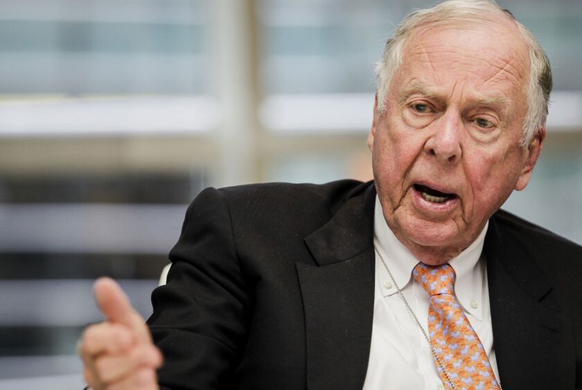 Oil tycoon T. Boone Pickens’ eponymous fund is swapping out one of its crude investment vehicles for renewables, seeing an opportunity in clean energy as fossil fuels get pummeled in the capital markets.