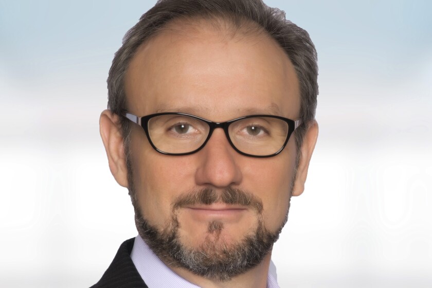 Stuewe-Scott-CROP.jpg
