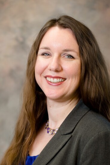 Senior-Linda-LewisKnopf.jpg