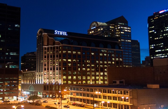 Stifel-slideshow-size