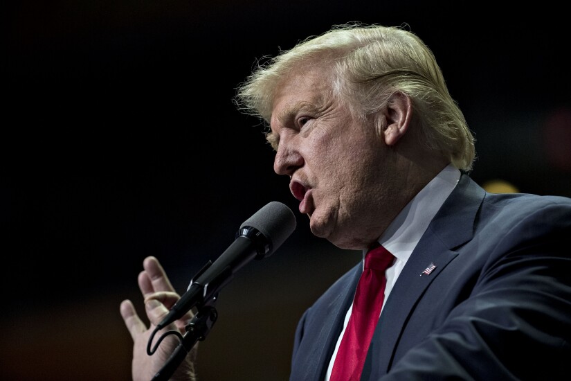 Donald-Trump-mouth-gesture-Bloomberg-News