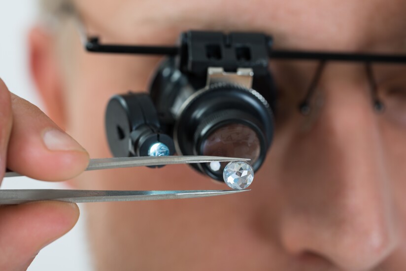 Jeweler.Getty.jpg