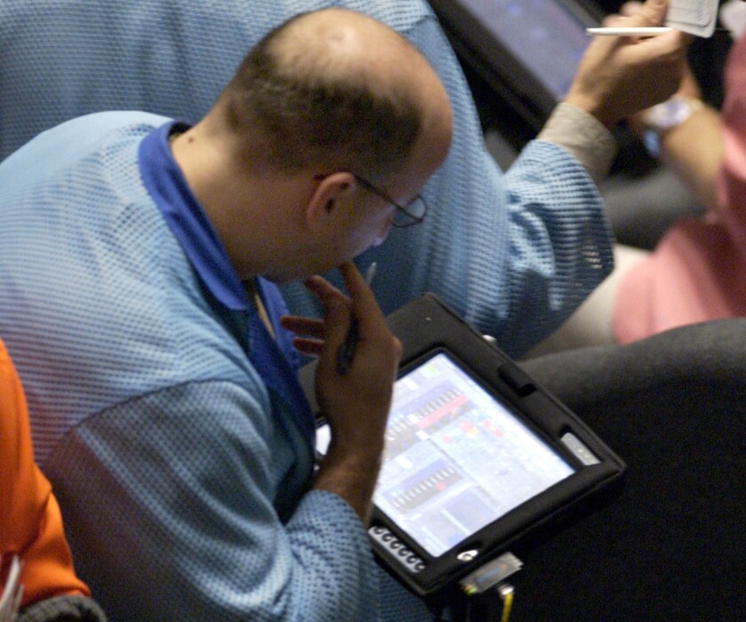 Bond_Trader_Bloomberg.jpg