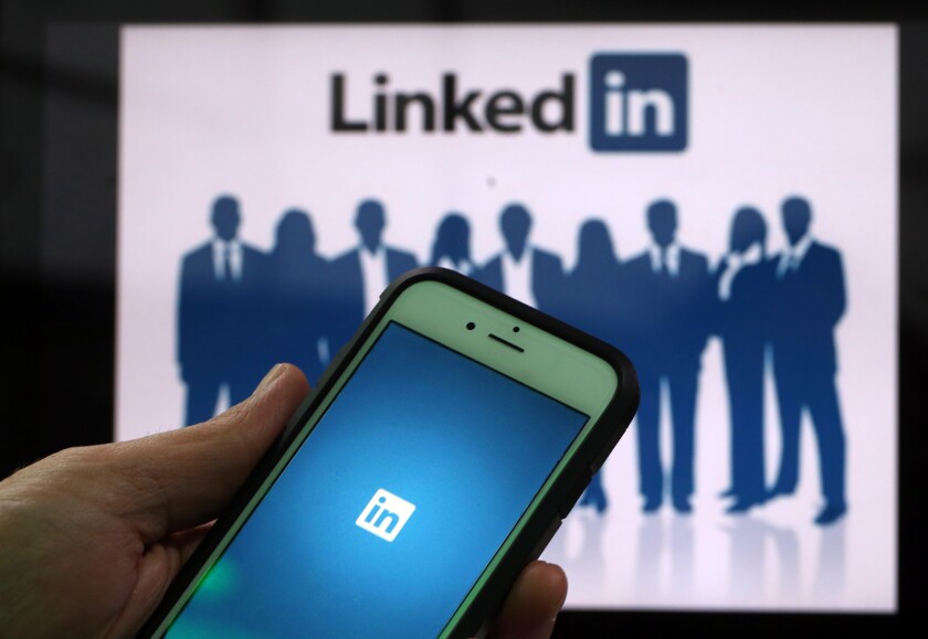 LinkedIn.SocialMedia.Bloomberg.jpg