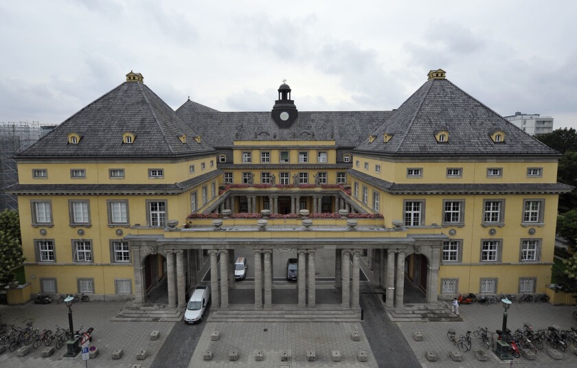 Di-munichreHQ_04172017