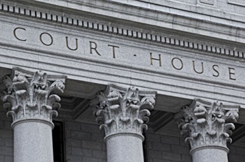 courthouse-fotolia.jpg