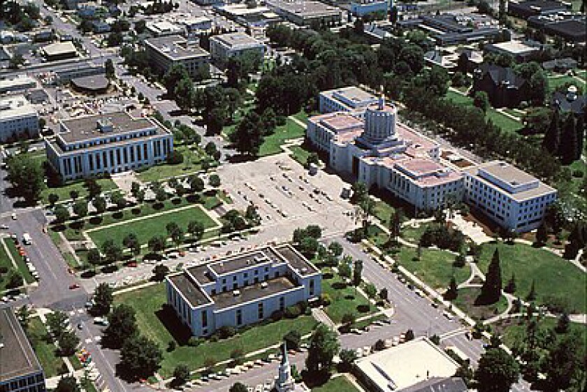 Oregon-Capitol_Mall-CROP.jpg